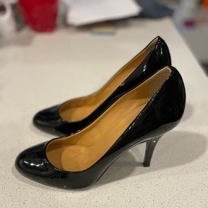 J Crew pumps. Shiny black. Size 9 1/2. Great condition